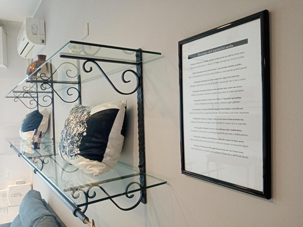 Einaudi 56 Guest House Κάλιαρι Εξωτερικό φωτογραφία