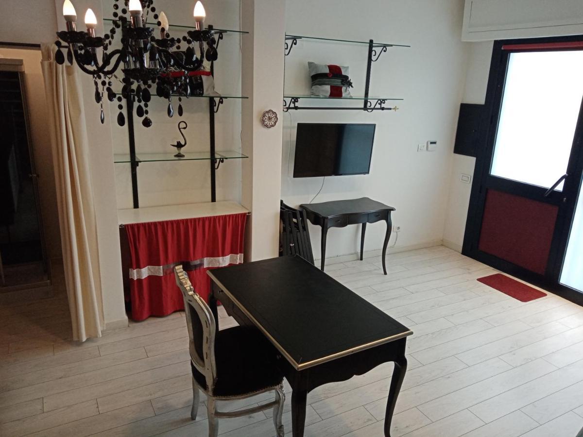 Einaudi 56 Guest House Κάλιαρι Εξωτερικό φωτογραφία