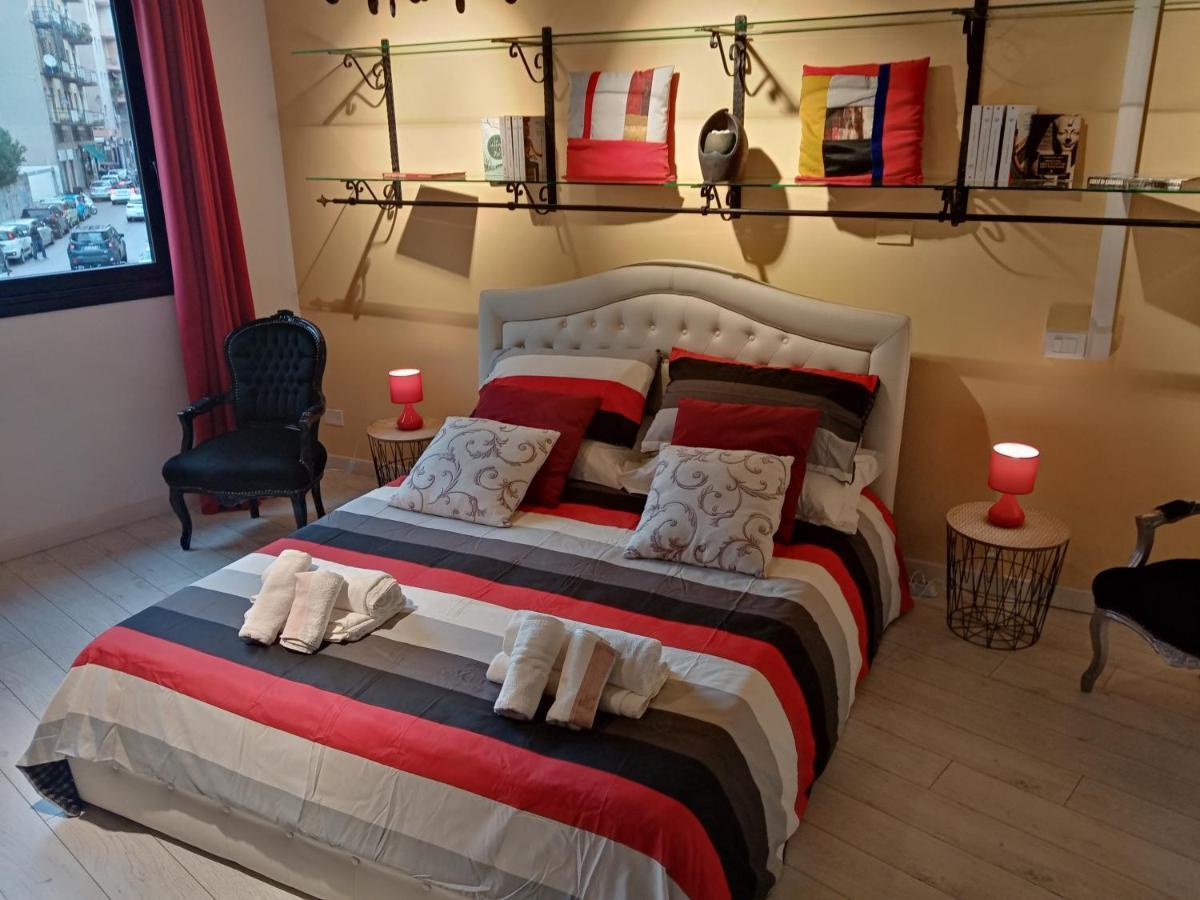 Einaudi 56 Guest House Κάλιαρι Εξωτερικό φωτογραφία