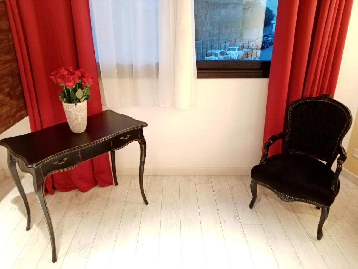 Einaudi 56 Guest House Κάλιαρι Εξωτερικό φωτογραφία